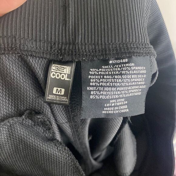 Men’s 32 Degrees Cool Black Medium Joggers - Picture 2 of 4